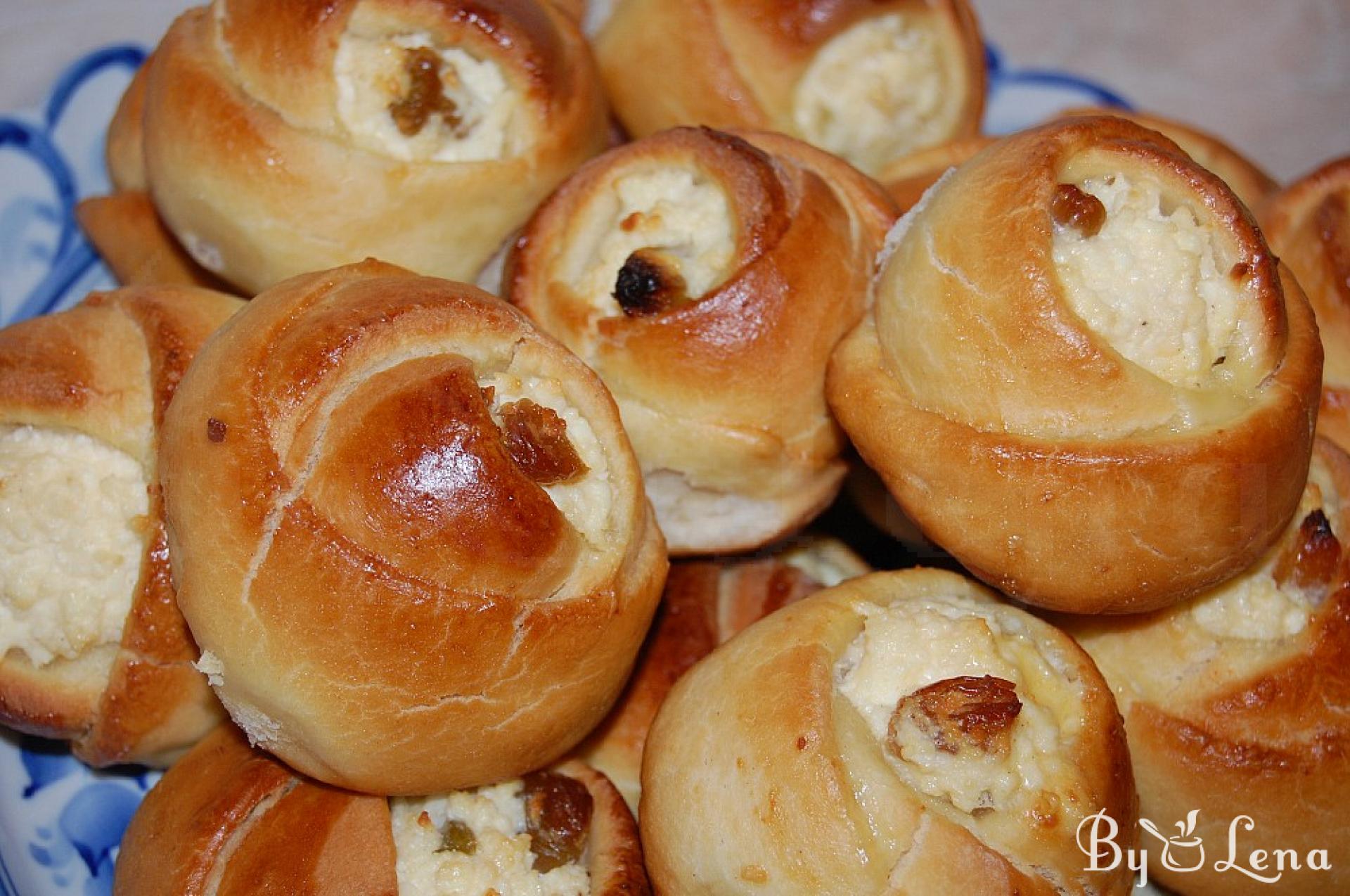 Sweet Rose Buns - Unique Cheese Pastries - ByLena.com