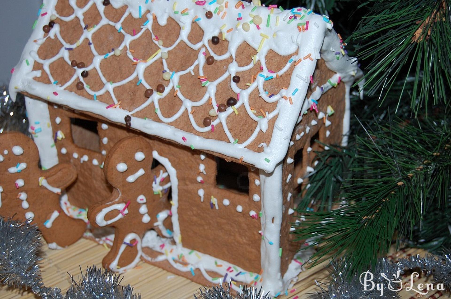 Simple Homemade Gingerbread House - ByLena.com