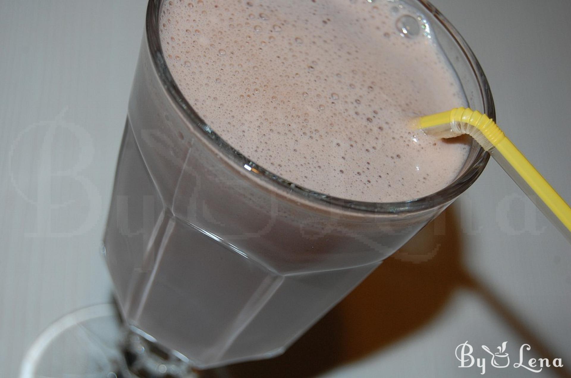 Healthy Milk Cocoa Oat Cocktail Recipe - ByLena.com