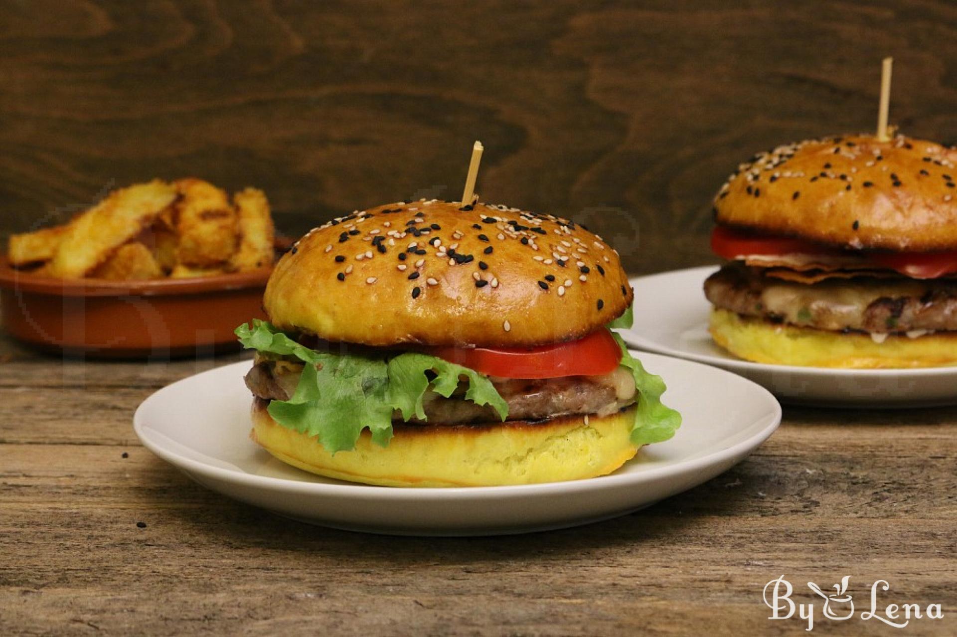 Homemade Hamburgers - step by step recipe - ByLena.com