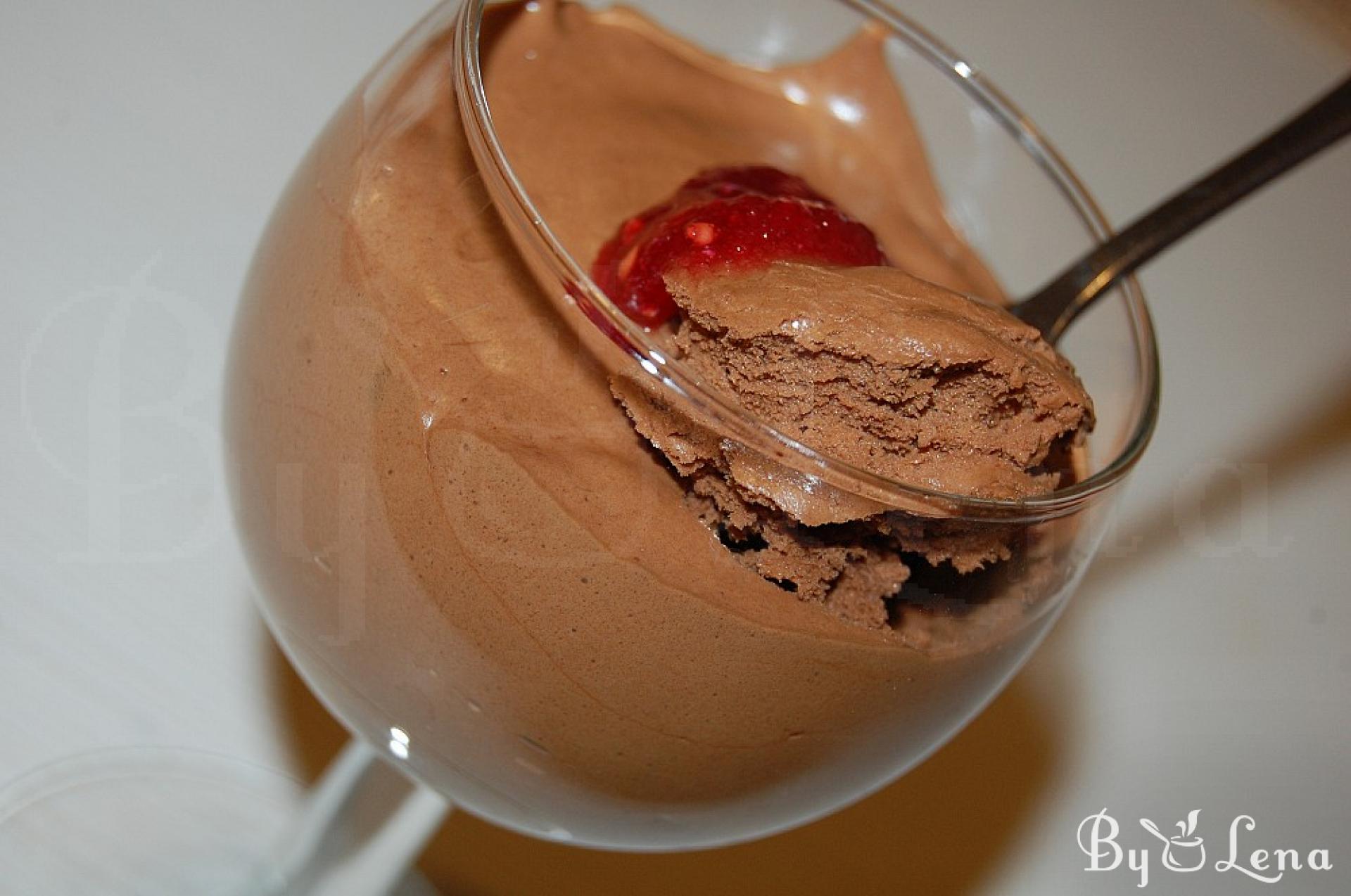 Delicious Chocolate Mousse Recipe - ByLena.com