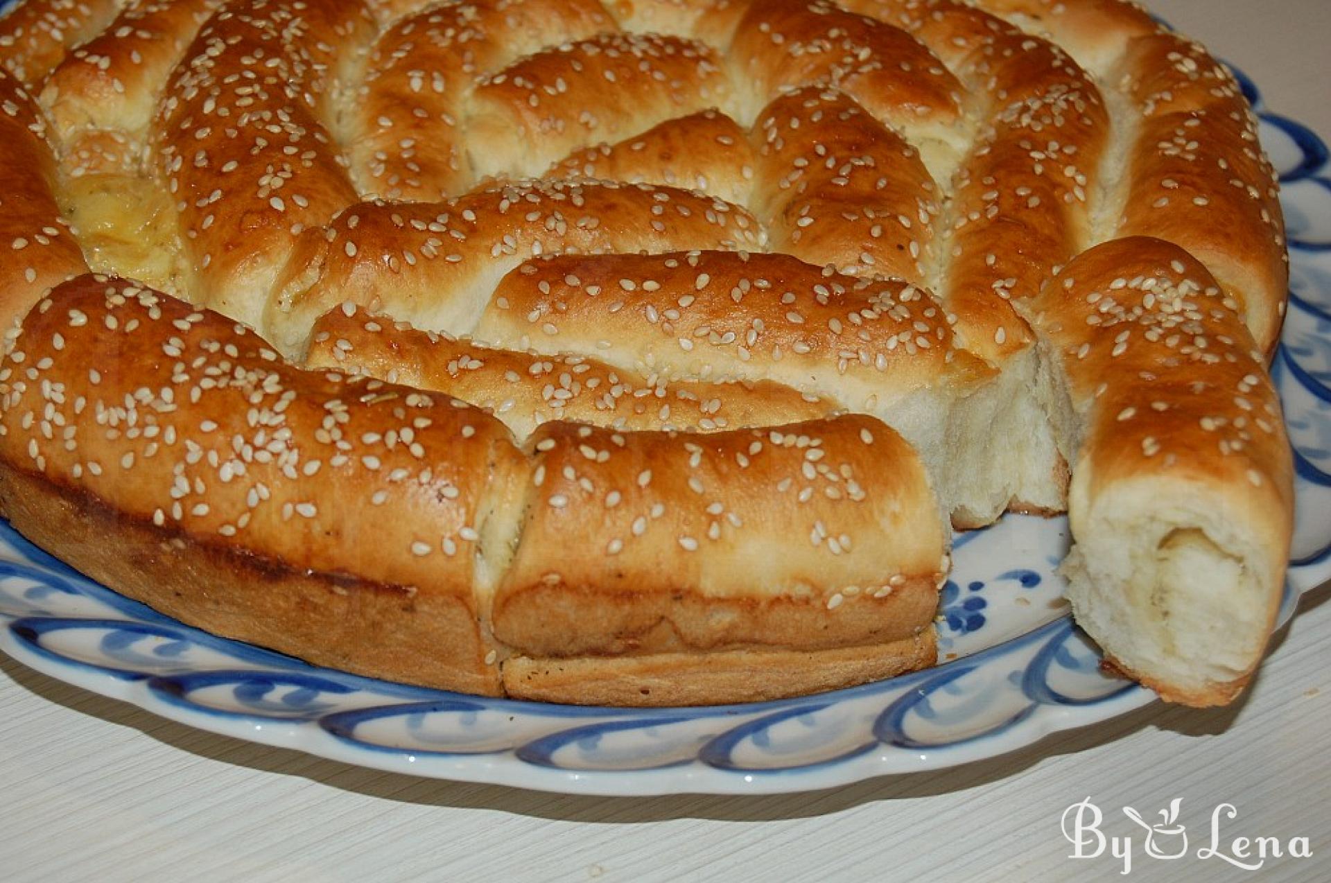 Delicious Herb-Infused Cheese Dinner Rolls Recipe - ByLena.com