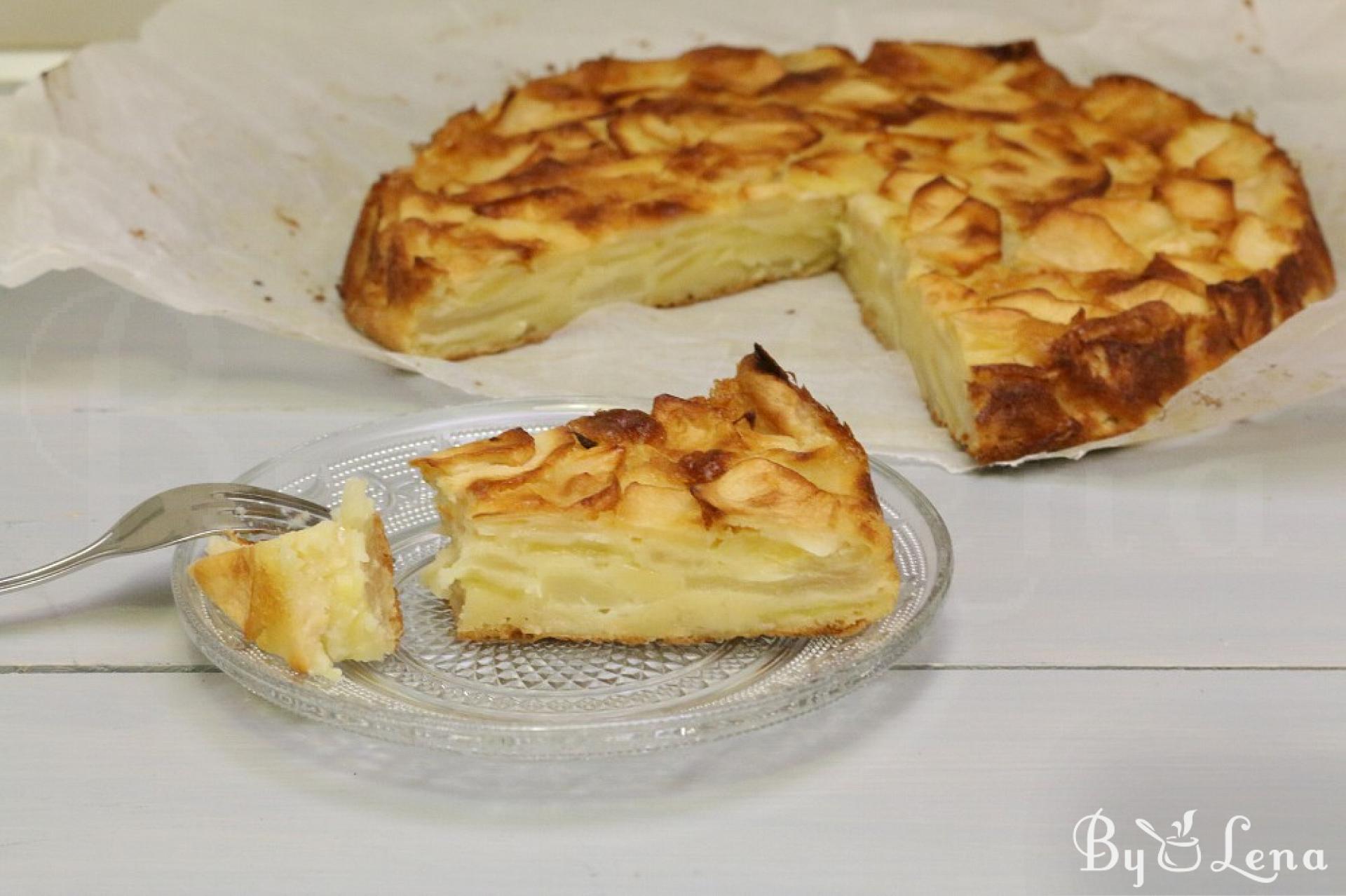 Invisible Apple Cake - ByLena.com