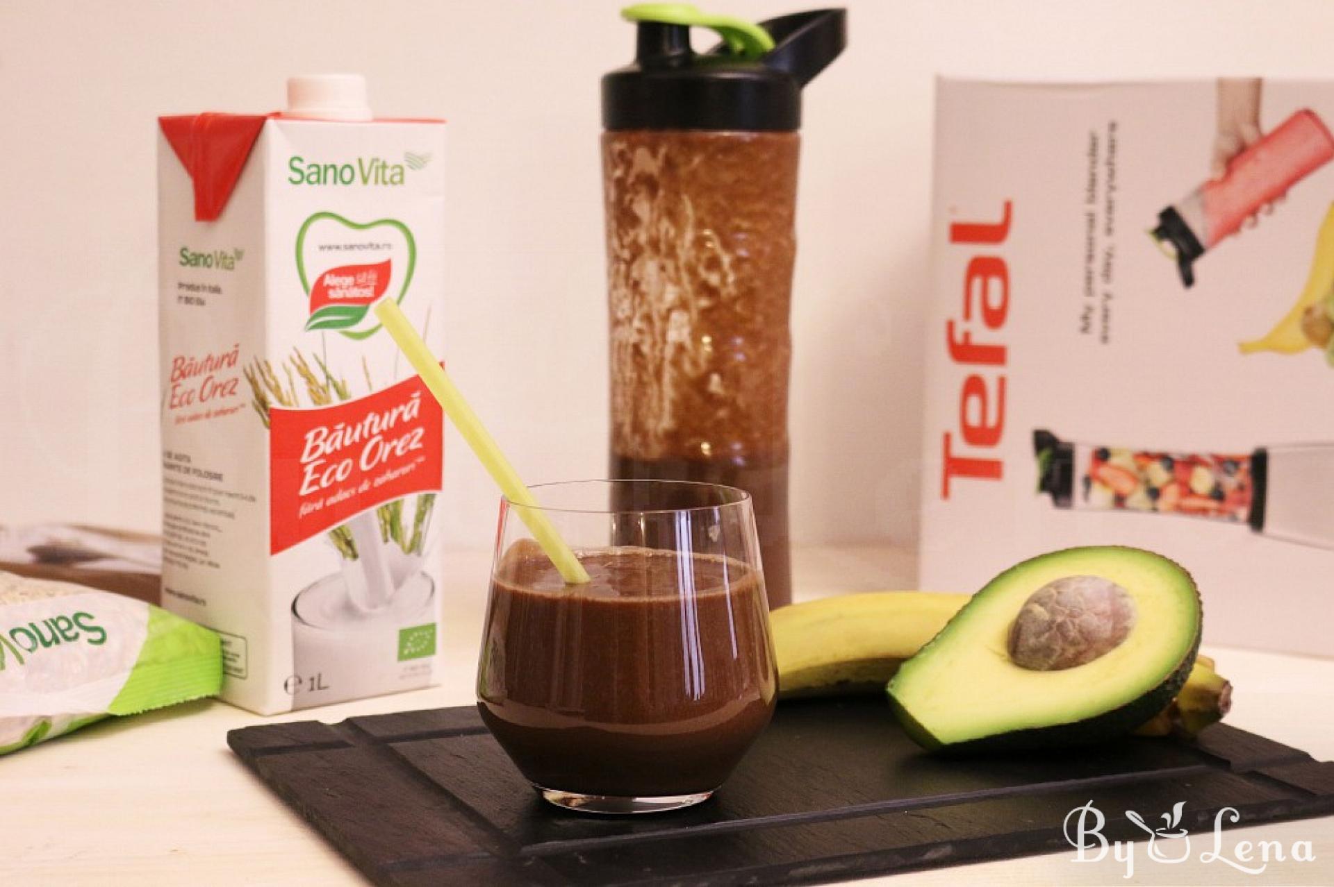 Chocolate Avocado Smoothie - ByLena.com