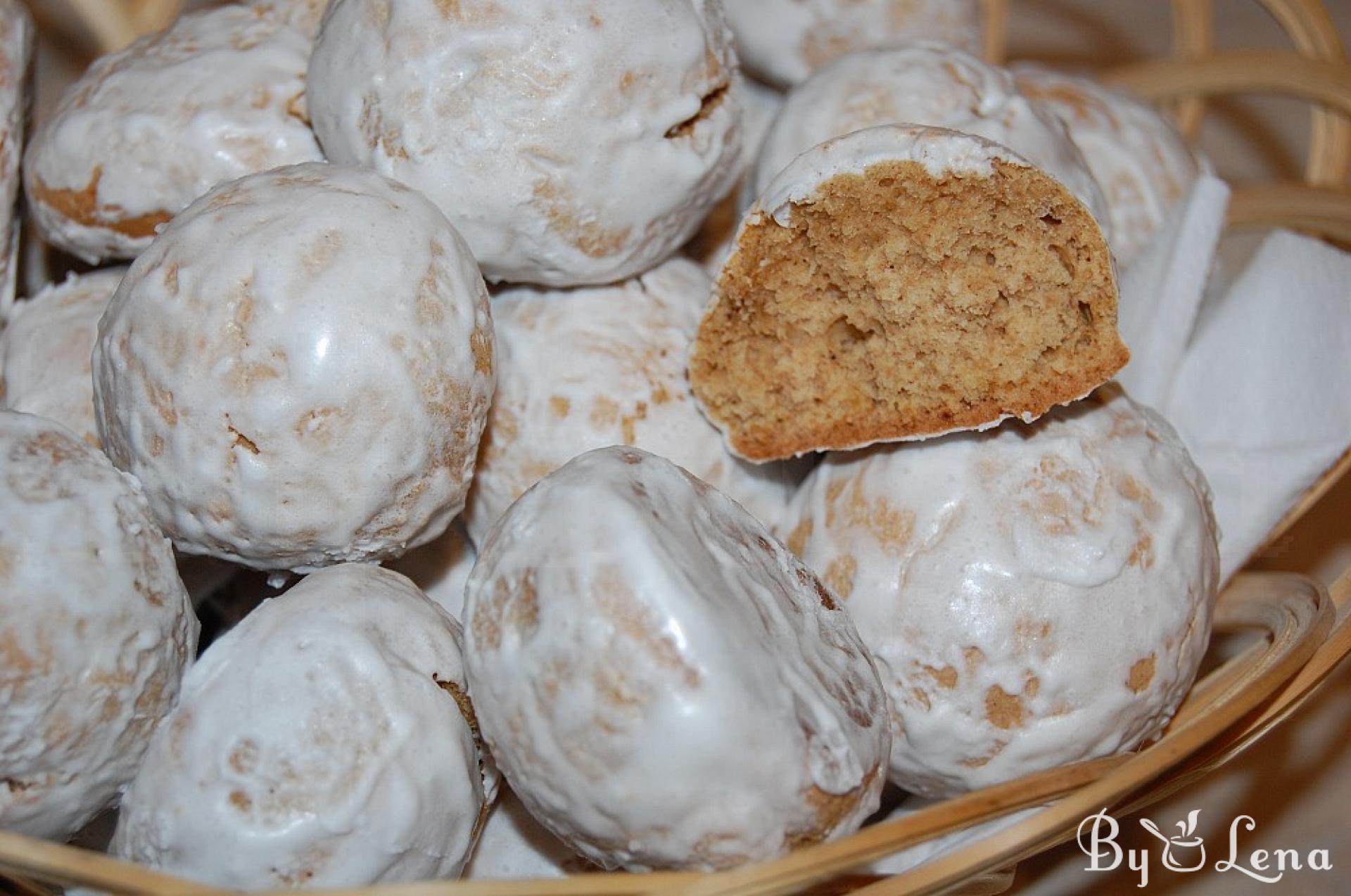 Delicious Homemade Gingerbread - ByLena.com