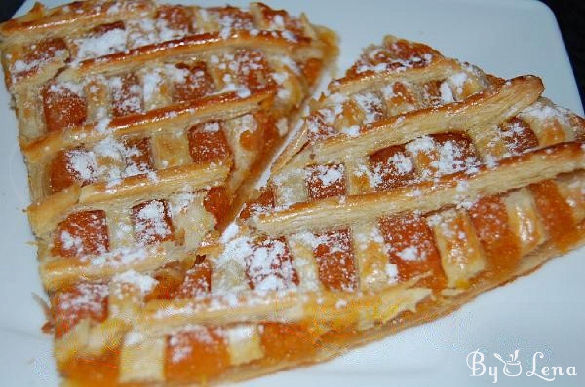 Easy and Quick Pumpkin Pie - ByLena.com
