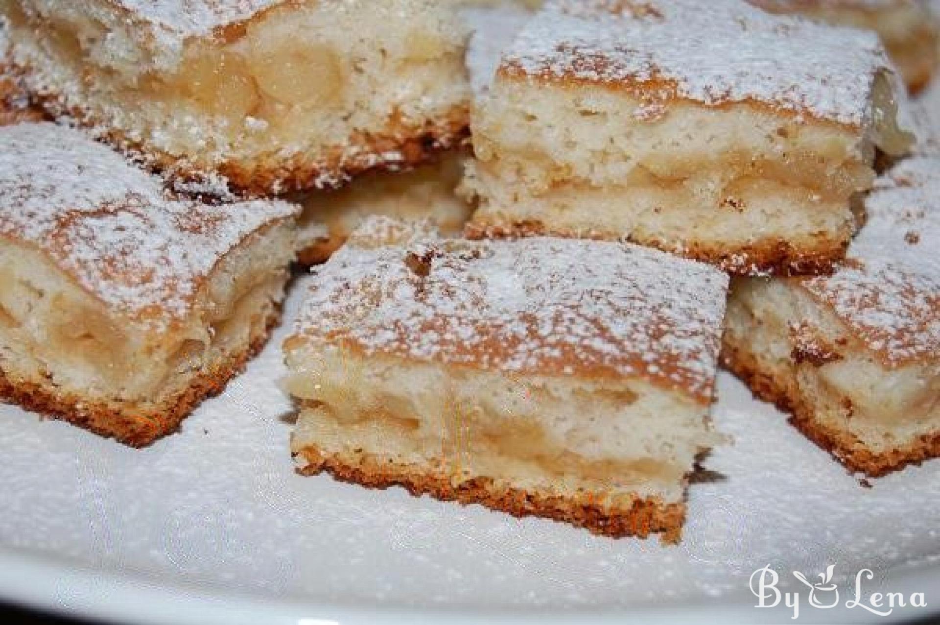 Easy Apple Pie Cake - ByLena.com