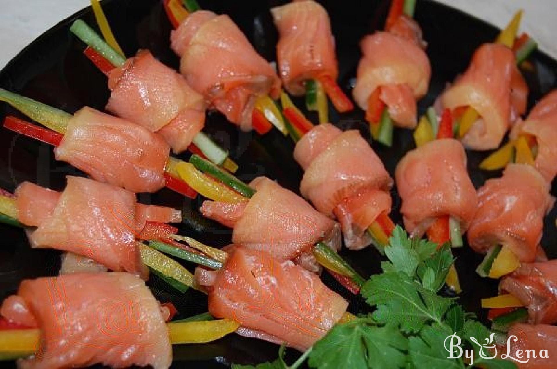 Bell Pepper Smoked Salmon Rolls - ByLena.com