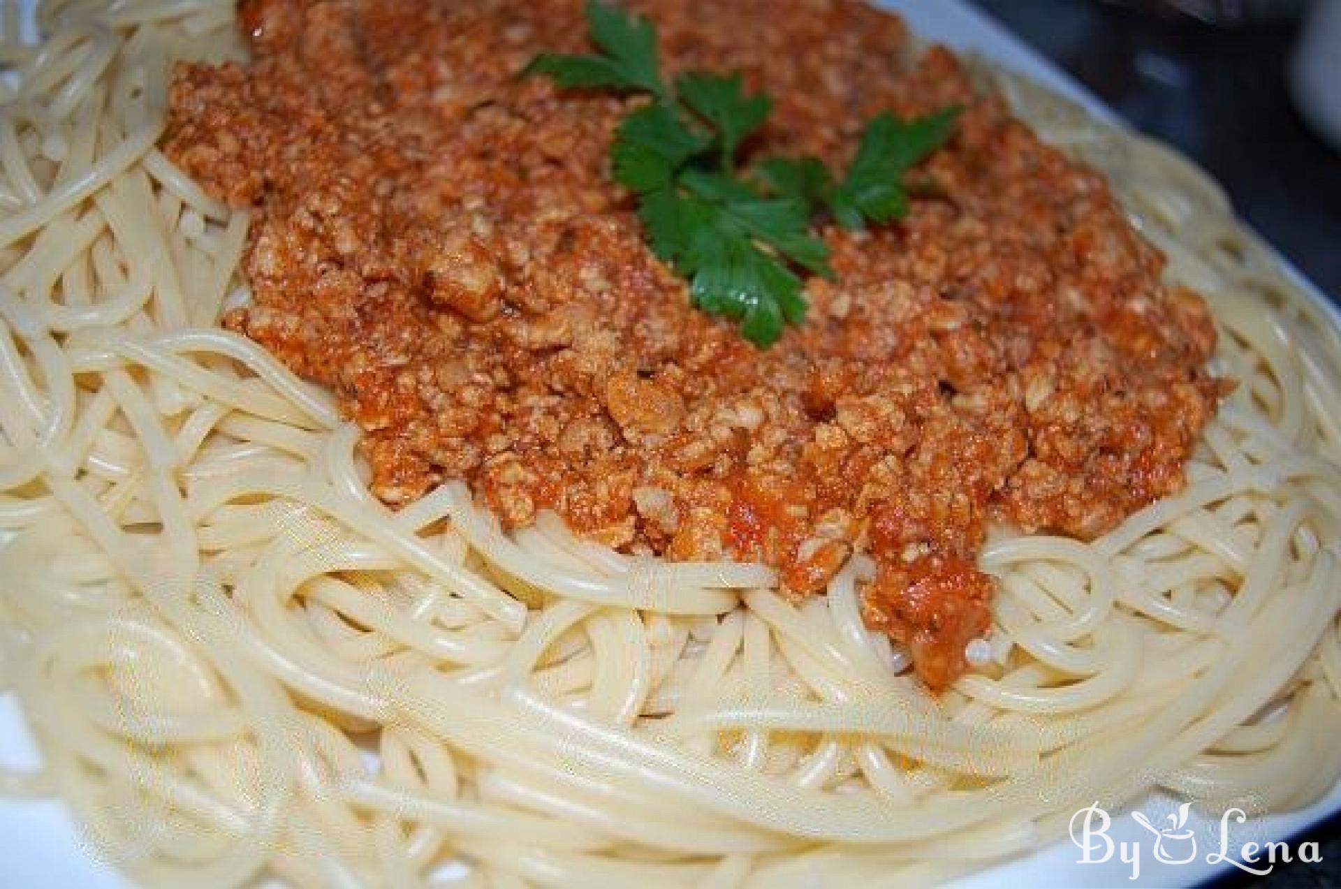 Spaghetti Bolognese - ByLena.com