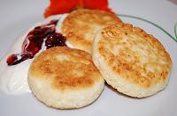 Russian Cottage Cheese Pancakes - Syrniki
