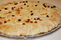 Apple Pizza with Vanilla Cream