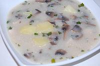 Creamy Mushrooms and Chicken Soup