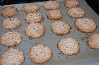 Crispy Seeds and Meringue Cookies - Step 8