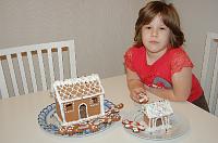 Easy Gingerbread House - Step 17