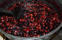 Aronia and Apple Jam with Walnuts - Step 11