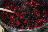 Aronia and Apple Jam with Walnuts - Step 8