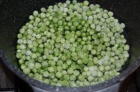 Green Pea and Mint Hummus - Step 1