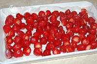 Easy Strawberry Ice Cream - Step 1