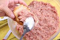 Mici Patties on Bread  - Step 4