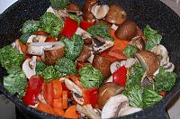 Chinese Noodles with Chicken and Vegetables - Step 12