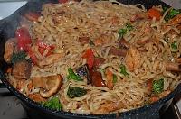 Chinese Noodles with Chicken and Vegetables - Step 17