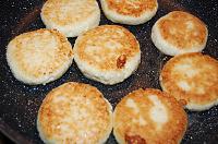 Russian Cottage Cheese Pancakes - Syrniki - Step 7