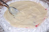 Berry Pavlova - Step 11