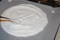 Berry Pavlova - Step 3