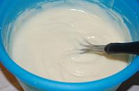 Berry Pavlova - Step 7
