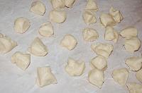 Ucrainian Piroshki with Green Peas - Step 7