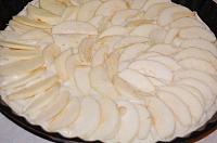Apple Pizza with Vanilla Cream - Step 6