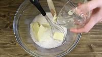 Turkish Cheese Flower Shaped Pies - Step 2