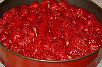 Strawberry Meringue Cake - Step 5