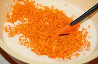 Easy Pumpkin and Walnut Cake - Step 4
