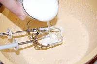 Easy Apple Meringue Cake - Step 3