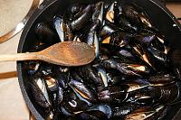 Easy French Mussels Provencal Recipe - Step 7