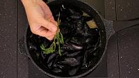 Mussels In Wine And Garlic - Moules Mariniere - Step 16