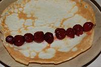 Moldovan Cherry Crepe Cake - Kushma lui Gugutza - Step 5