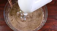 Easy Gingerbread Traybake - Step 10