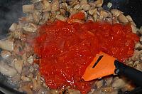 Spaghetti with Mushroom Tomato Sauce - Step 3