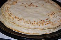Crepes Rolls with Tuna and Lettuce - Step 1