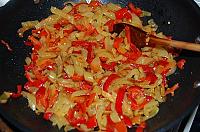 Red Peppers, Eggs and Tomatoes Stew - Step 2