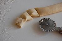 Roses Cookies, with Meringue and Nuts - Step 12