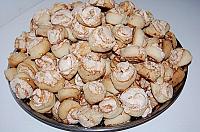 Roses Cookies, with Meringue and Nuts - Step 15