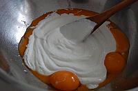 Roses Cookies, with Meringue and Nuts - Step 3