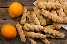 Greek Vegan Orange Cookies (Koulourakia)