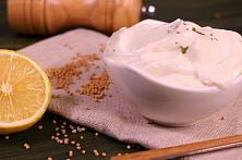 Easy Mayonnaise in 5 minutes (simple and vegan)