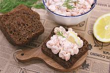 Creamy Swedish Shrimp Salad - Skagenr&ouml;ra