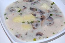 Creamy Mushrooms and Chicken Soup