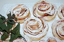 Puff Pastry Apple Roses